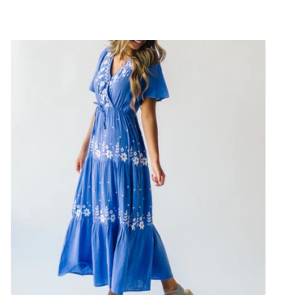 Piper and scoot 
Embroidered dress